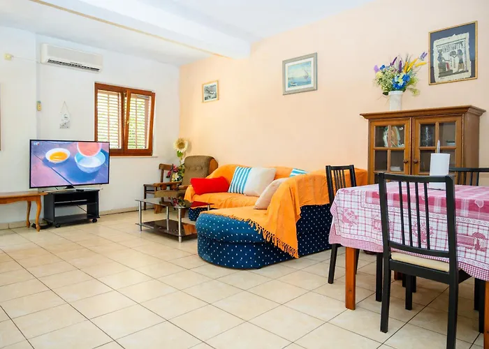 Cozy Kamenita Apartamento *