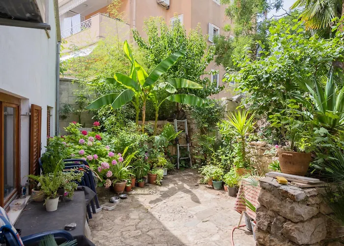 Cozy Kamenita Apartamento Split