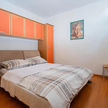Διαμέρισμα Cozy Kamenita