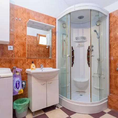 Cozy Kamenita Διαμέρισμα *
